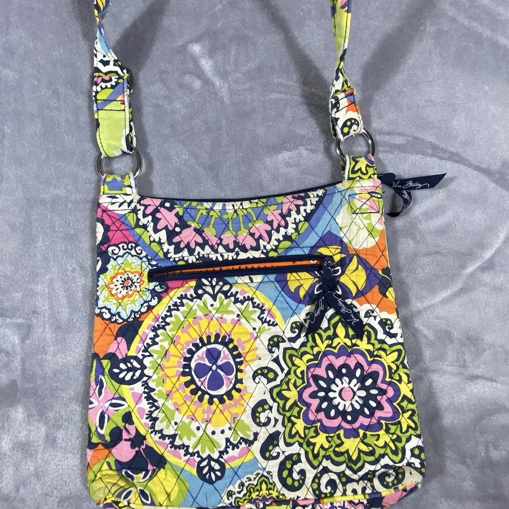 Vera Bradley Crossbody Hipster Purse Bag Retired RIO Pattern Medium Adjustable - Picture 8 of 10
